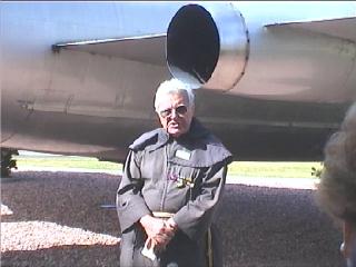 460amb11.jpg (13963 bytes)