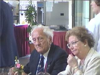 460amb27.jpg (16326 bytes)