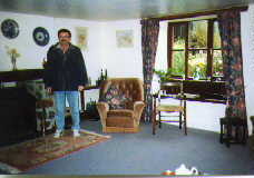 Peter Dunn at Huxtable Farm - April 1995